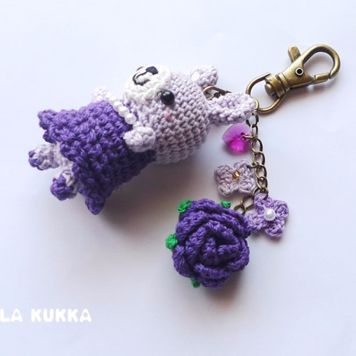 パープルうさちゃん＆紫のバラのあみぐるみキーホルダー／バッグ
