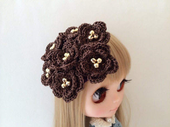 ゴールドビーズとレースのヘアクリップ&コサージュ(brown&gold) 2枚目の画像