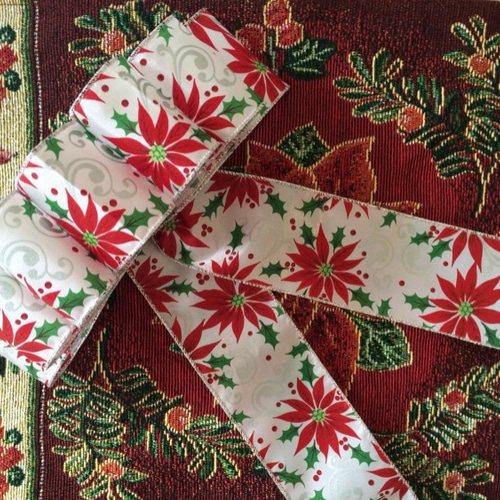 お値下！ワイヤーエッジリボン 赤緑クリスマスカラー５本各 50ヤード新品未使用 コストコのワイヤーエッジリボンはクリスマスのギフトやツリーに