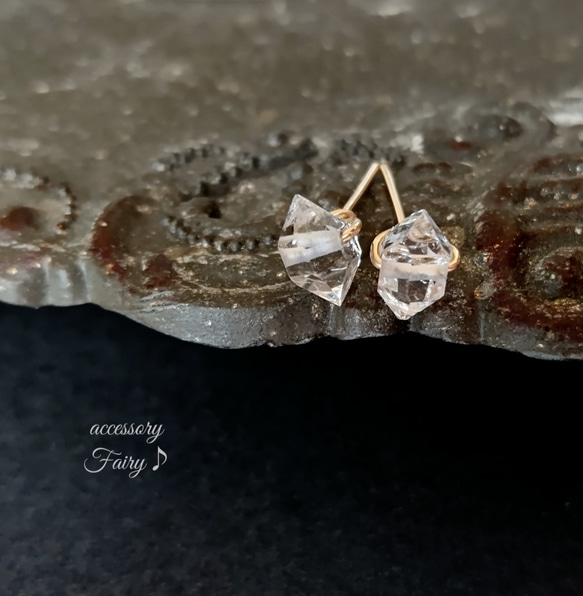 14kgf　夢の種＊NY産ハーキマーダイヤモンドのピアス(スタッドピアス) 2枚目の画像