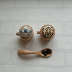 【再販】コーヒーカップの小さなピンクッション（こぎん刺し・シリーズ１）再販 3枚目の画像