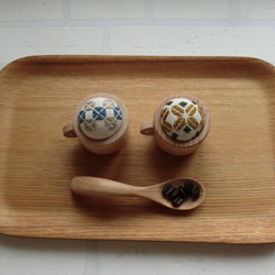 【再販】コーヒーカップの小さなピンクッション（こぎん刺し・シリーズ１）再販 4枚目の画像