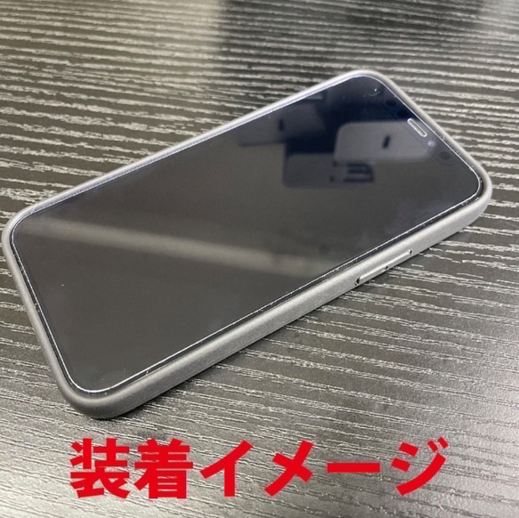 送料無料 iPhone13シリーズ対応 背面強化ガラスケース 猫の足跡 ベージュ cat ネコ ねこ 2枚目の画像