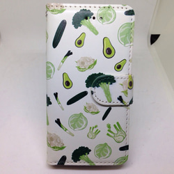 新品送料無料iPhoneケース　手帳型　緑の野菜 2枚目の画像