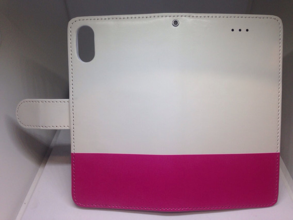 新品送料無料 iPhoneケース 手帳型 ハーフトーン 白ピンク 1枚目の画像