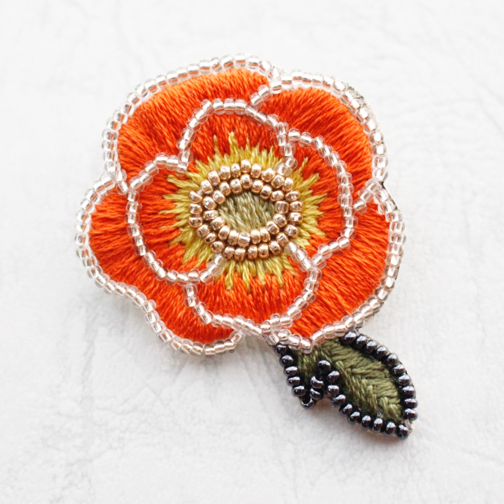 アネモネ-オレンジ/刺繍ブローチ