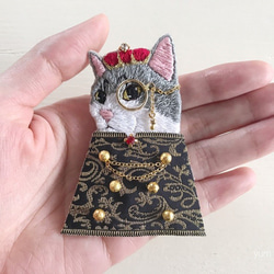 高貴なお猫様刺繍ブローチ21 5枚目の画像