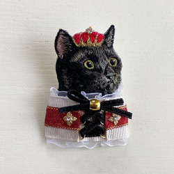 高貴なお猫様刺繍ブローチ26 1枚目の画像