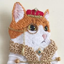 高貴なお猫様刺繍ブローチ9 3枚目の画像