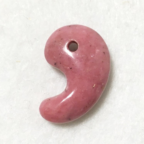 ロードナイト 勾玉 穴あり 【L-13b】 天然石 SuraSea 通販 2081070