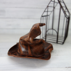 ミニチュアレザー魔女帽子 エンジ1 立体・オブジェ Suntrap