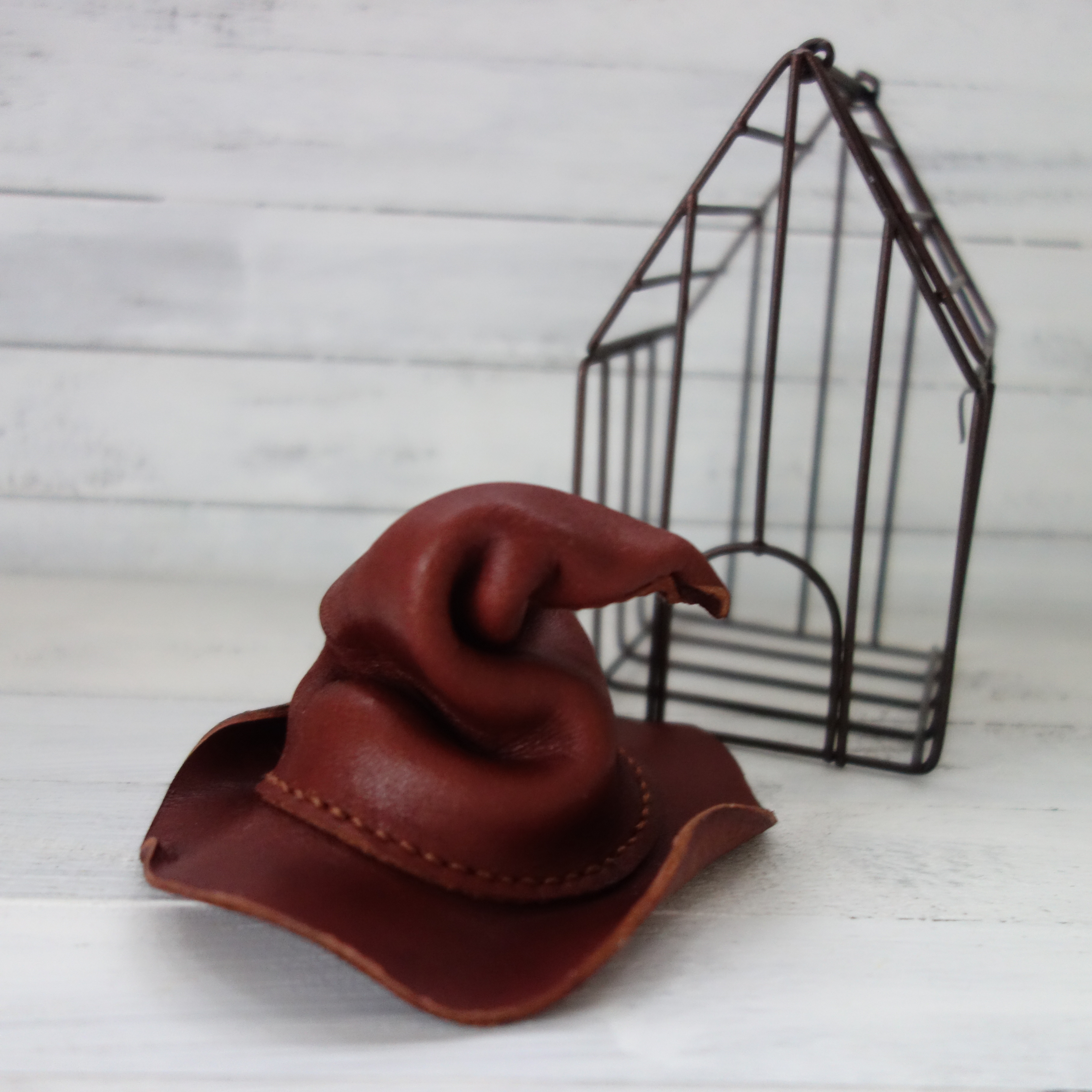 ミニチュア帽子型の銀製品 ミニチュアレザー魔女帽子 茶 立体・オブジェ Suntrap* 通販