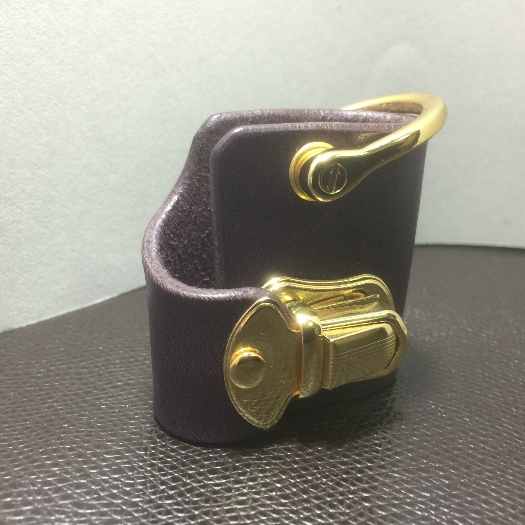 牛革キーケース  P1 4,428円