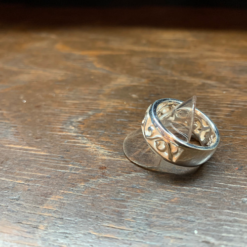 唐草模様透し彫りシルバーリング23号 指輪・リング Roy's plus 通販