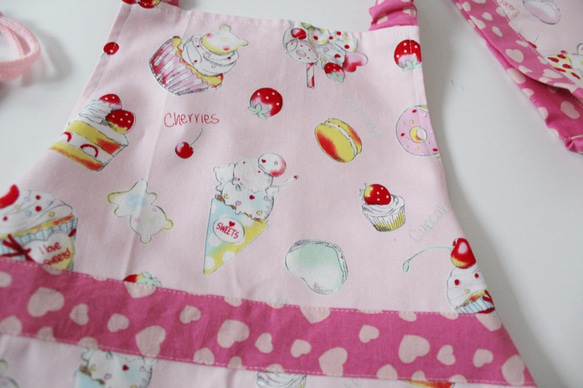 100-120粉紅套房圖案的圍裙一套熊燦餅乾 第2張的照片