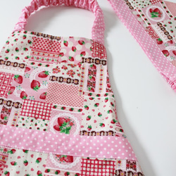 100-120粉色草莓褶邊圍裙套裝（荷葉邊，兒童，兒童，圍裙，三角形） 第2張的照片