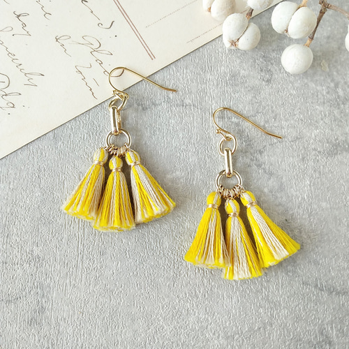 タッセル フリンジ イエロー × ベージュ ピアス イヤリング ピアス 