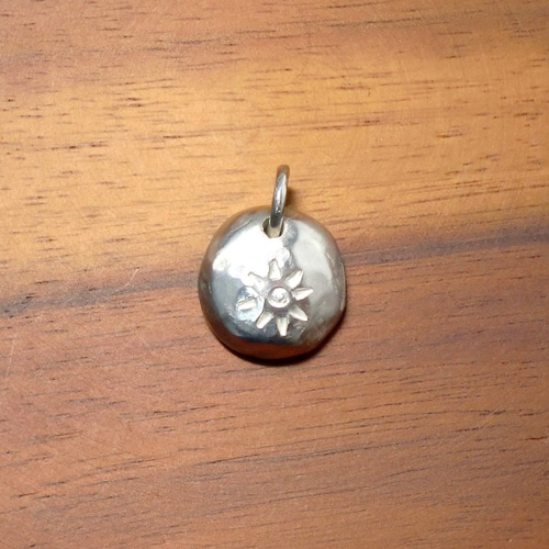 太陽のシルバーペンダントトップ 一点物 No-5 ペンダントトップ 工房 