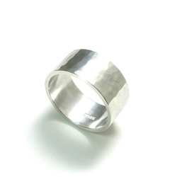 槌目模様 シルバーリング 10mm幅 指輪・リング（メンズ） 工房アンク