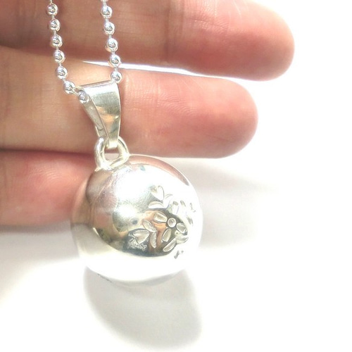 お*乳様 刻印なし24k？金細工の花彫刻翡翠チャーム ペンダントトップ。 お*乳様 刻印なし24k？金細工の花彫刻翡翠チャーム ペンダント