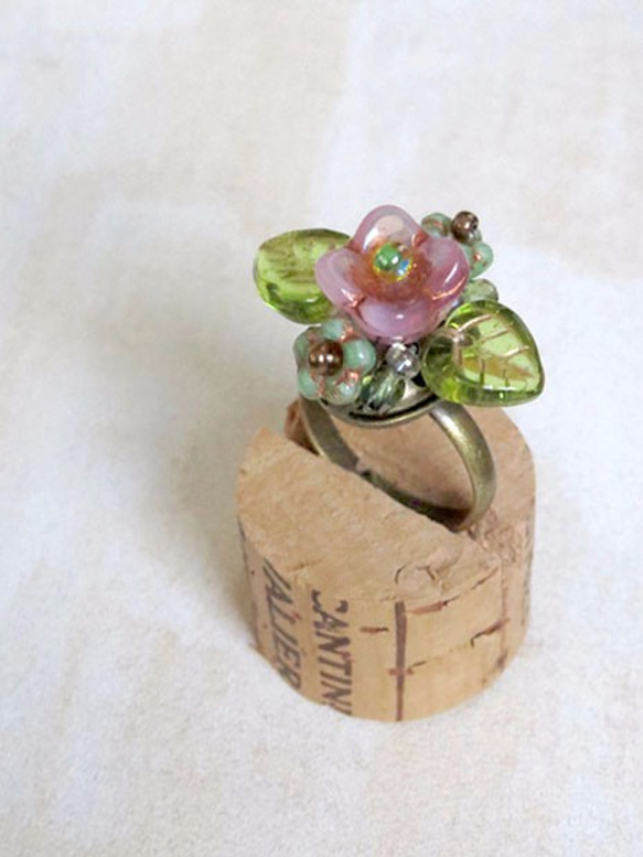 お花の指輪（ミルキーピンク） 3枚目の画像