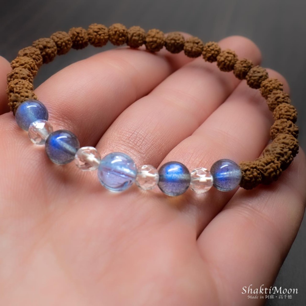 【カルマ（業）を浄化し、新しく生まれ変わりたいあなたへ！アクアマリン×ラブラドライト×プレミアムカット水晶】レア・希少！