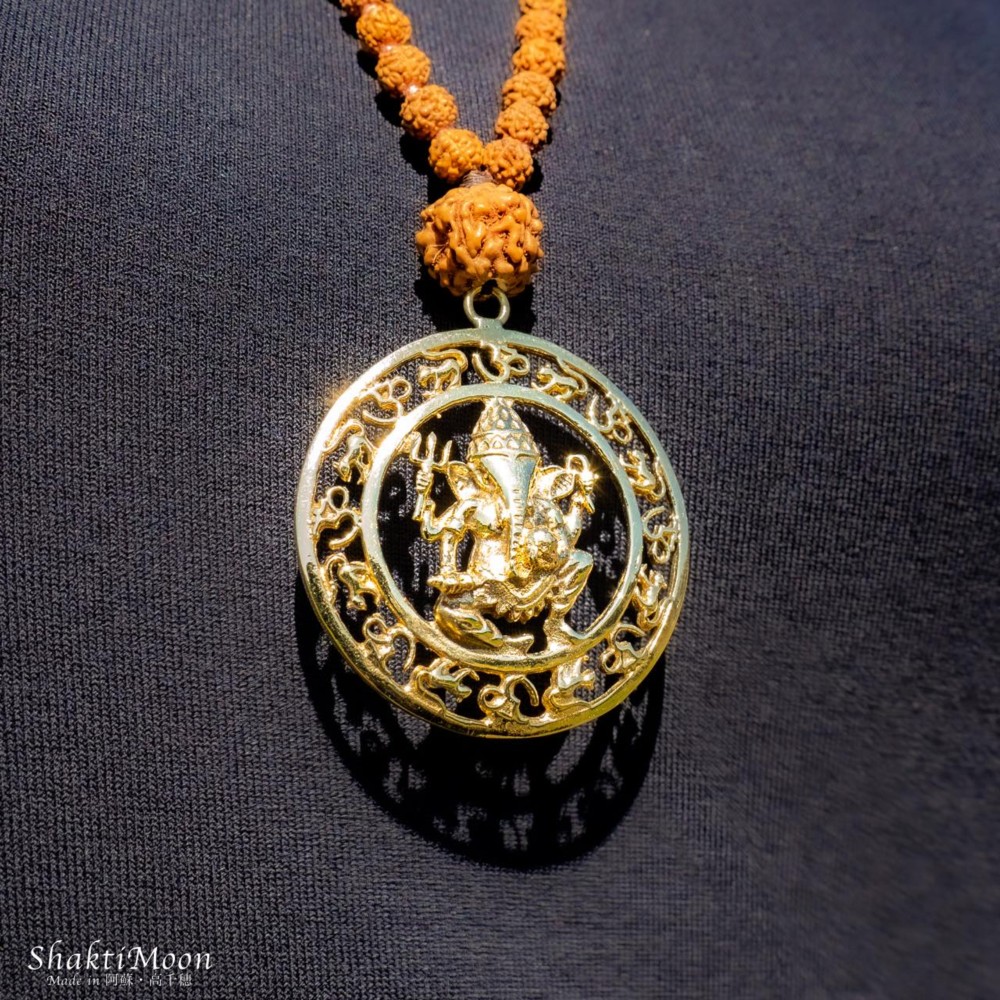 【ガネーシャ神・真鍮製】高品質ルドラクシャマーラーペンダント（菩提樹の実）  全１３色  第1～第７チャクラ対応