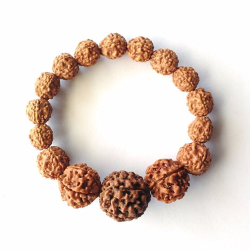 もんちゃん　ルドラクシャブレスレット他 もんちゃん様専用 ルドラクシャブレスレット 7面（ムキ