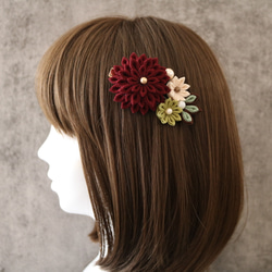 【えんじ】つまみ細工のお花クリップ＊卒業式の袴に髪飾りとして 2枚目の画像