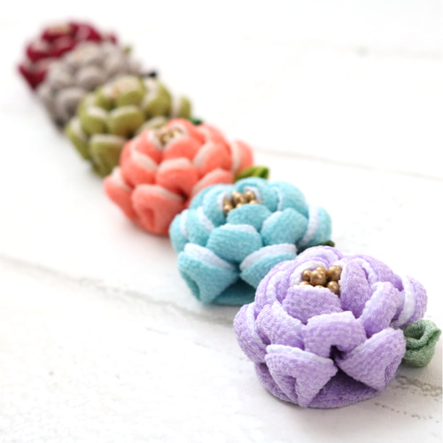 選べる全6色】カメリアの帯留め＊つまみ細工＊椿＊着物に合わせて