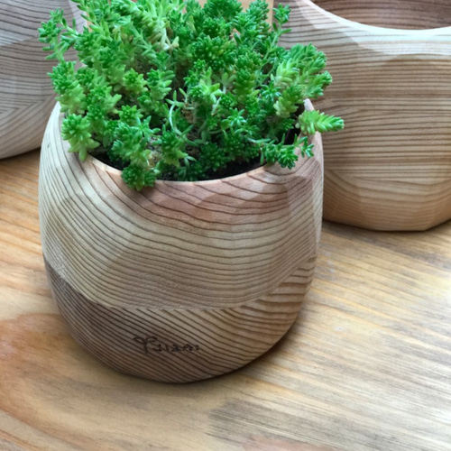 ⭐️未使用⭐️屋久杉⭐️火鉢⭐️鉢カバー⭐️置物⭐️ ずんぐり～ウッド鉢（カバー） 自然木無垢材（八溝杉）削り出し品