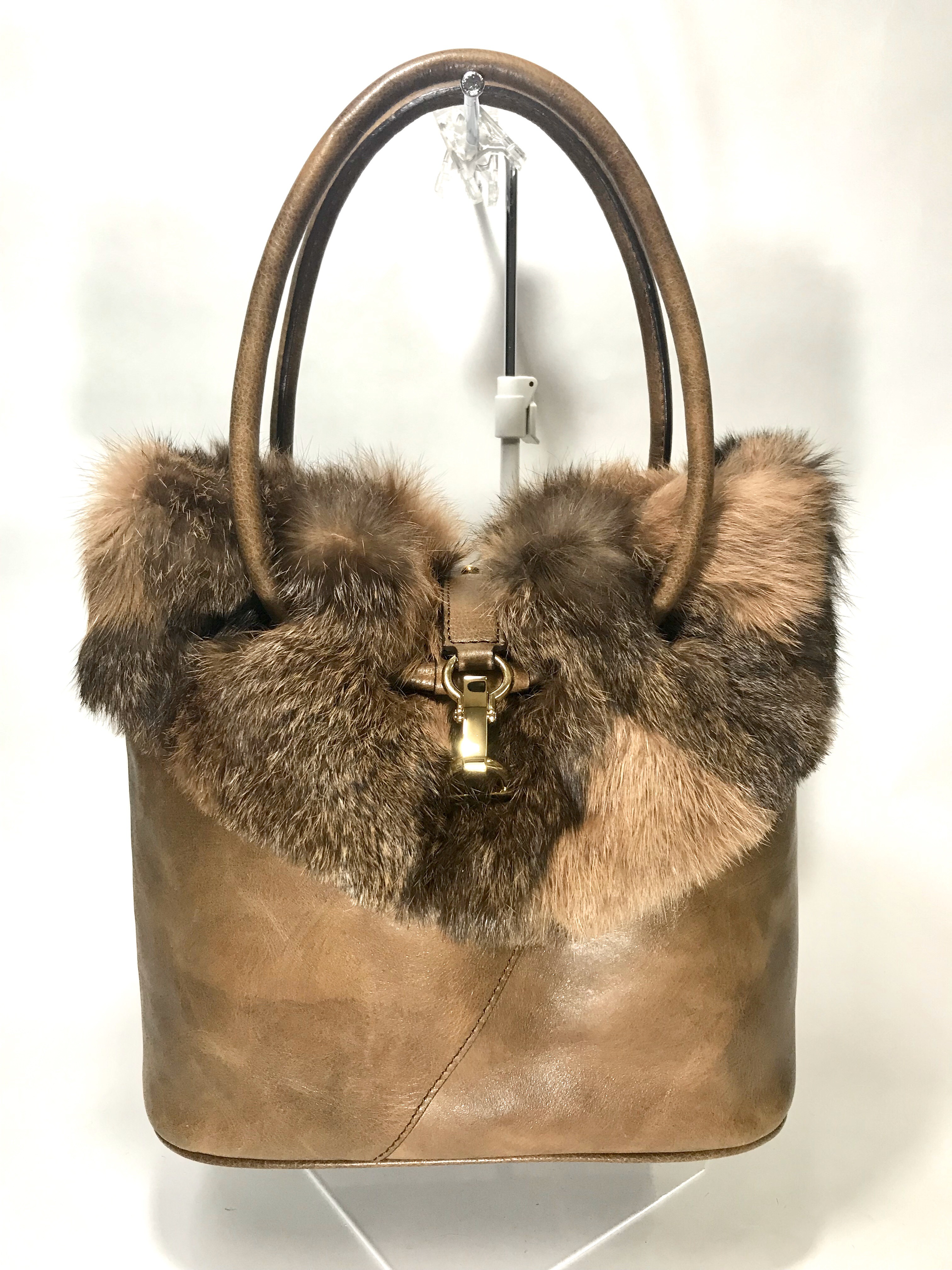 【SALE】リアルラビットファートートバッグ　ブラウン