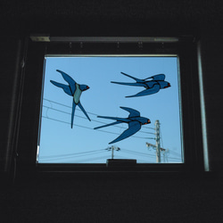 ステンドグラス　サンキャッチャー　燕…D 3枚目の画像