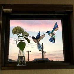 【グリーンママ さま ご注文作品】ステンドグラス サンキャッチャー ハチドリ ～Hummingbird～ A 3枚目の画像