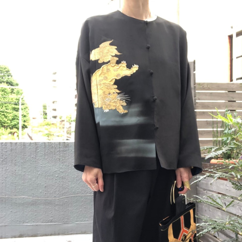 唐獅子紋様ノーカラージャケット 着物リメイク 着物リユース Mサイズ 