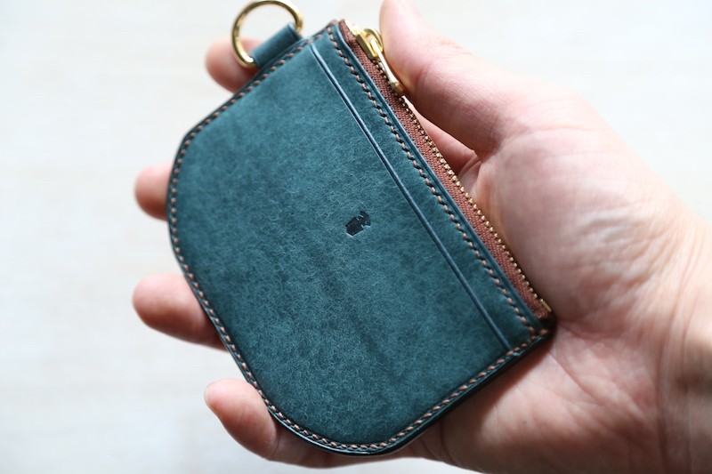 フラグメントケース　"luna(ルーナ)"　ペトロリオ　【イタリアンレザー プエブロ】 10,032円