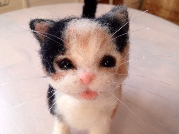 三毛猫 リアル 海外作家 猫 アートドール 羊毛フェルト ぬいぐるみ ひ*す様