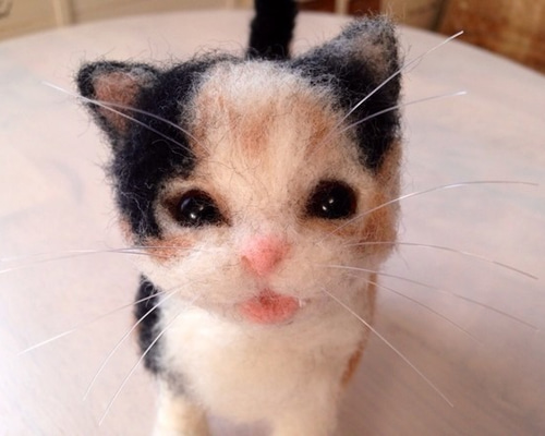 羊毛フェルト 三毛猫～サンタバージョン 猫 ハンドメイド ねこ