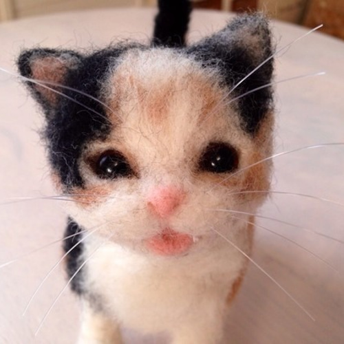 羊毛フェルト 猫 白猫ちゃん ねこ ネコ 羊毛フェルト モンブラン