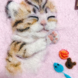 羊毛ねむねむ赤ちゃん猫(平面フレーム入り) 2枚目の画像