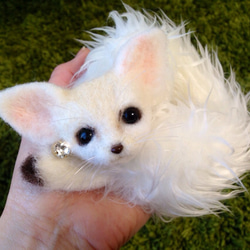 羊毛フェルト:狐(フェネック)の襟巻き風アクセサリー 羊毛フェルト