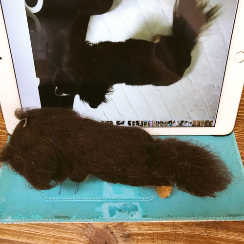 羊毛フェルト:愛犬ちゃんそっくり人形バッグチャーム(チワックス) 羊毛