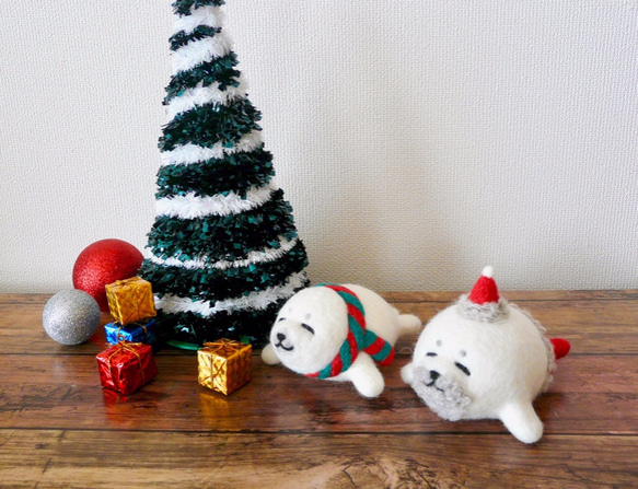 Creema限定】羊毛フェルト クリスマスのアザラシくん 羊毛フェルト