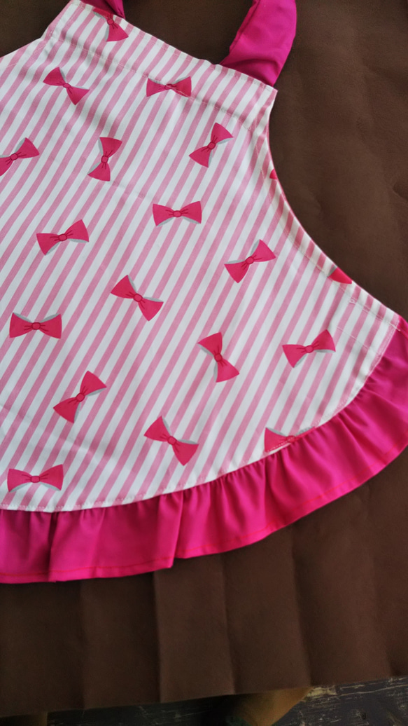 ピンクストライプエプロンと三角巾のセット《80～100cm》 2枚目の画像