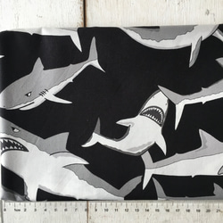 ◆USAコットン生地◆サメ・ブラック◆110×90 2枚目の画像
