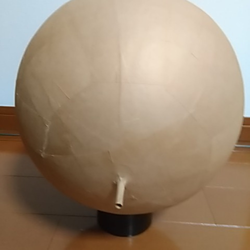 ホワイトブラウン 打ち上げ花火玉のオブジェ | dizmekaro.com