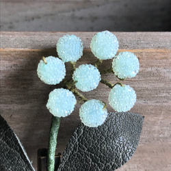 春の装いに　水色のお花コサージュ 4枚目の画像