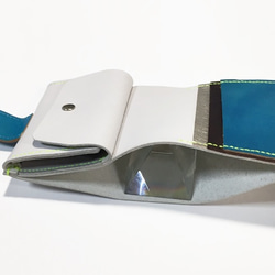 牛革のお財布（ライトグレー×ブルー×ネオンイエロー） 4枚目の画像