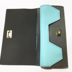 イタリアンヌバック牛革の長財布（ダークグレー×ライトブルー） 2枚目の画像