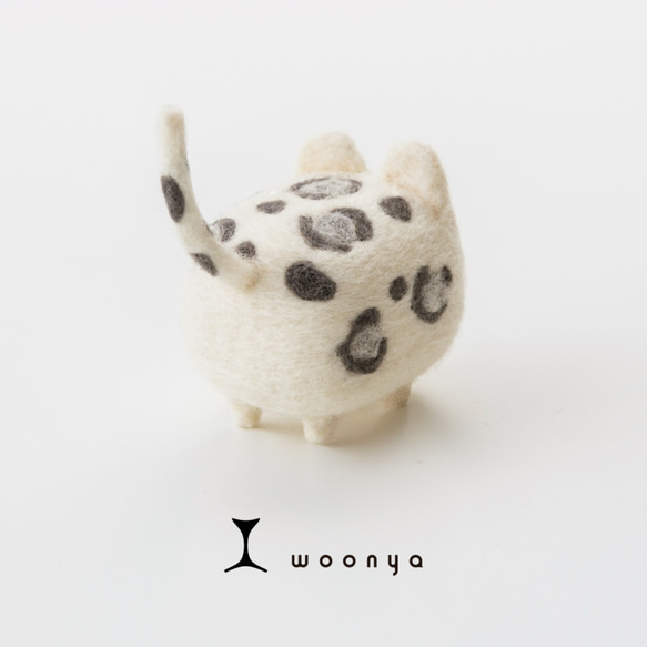 woonya【leopard・shiro】 2枚目の画像